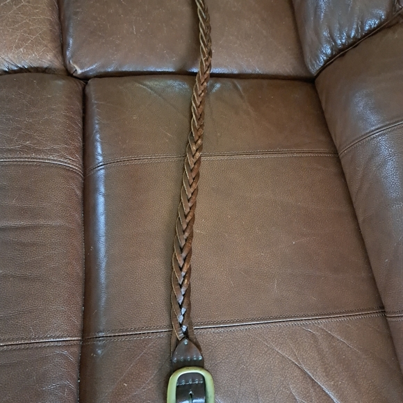 Belts - Picture 4 of 10